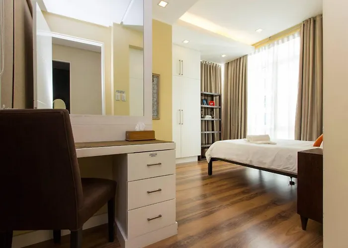 Elegant 2br In Upscale Bgc Fast Wifi * Manila
