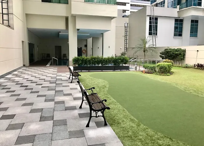 Apartment Elegant 2br In Upscale Bgc Fast Wifi *