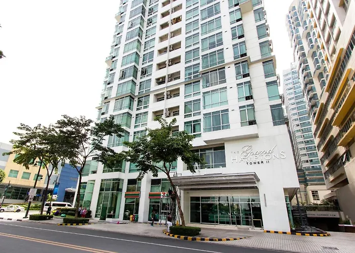 Elegant 2br In Upscale Bgc Fast Wifi Manila