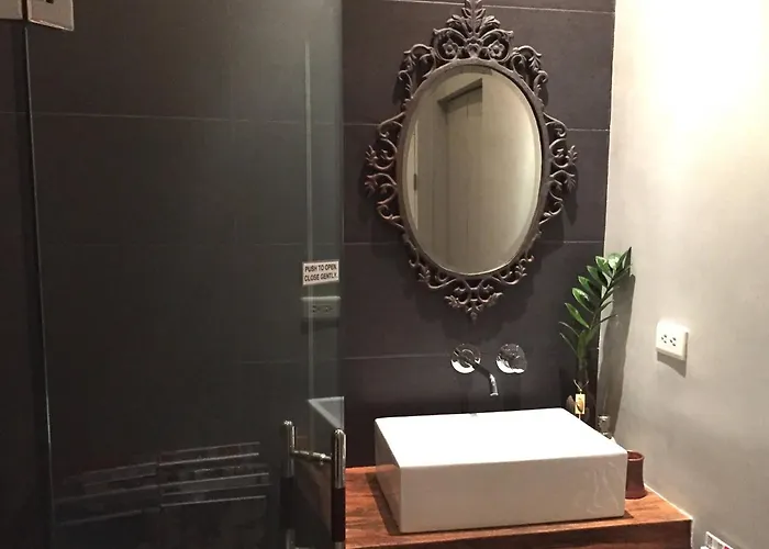 Elegant 2br In Upscale Bgc Fast Wifi Apartment Manila