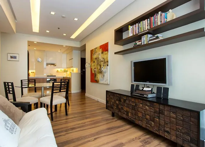 Apartment Elegant 2br In Upscale Bgc Fast Wifi Manila
