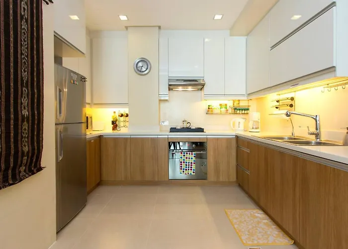 Elegant 2br In Upscale Bgc Fast Wifi